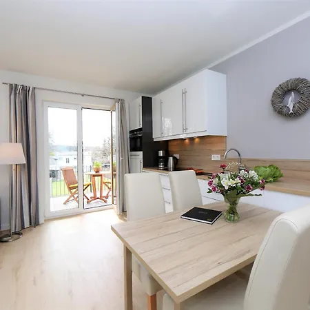 Brise Ahlbeck App 09 *